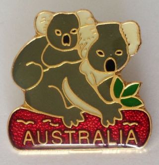 Koala Bear And Baby Australia Pin Badge Rare Vintage Souvenir (g8)