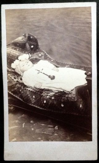 Post Mortem Girl Child Boat Sea Antique Cdv Photo Victoran Memento Mori