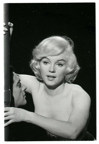 Marilyn Monroe Gorgeous Close Up Filming Let 