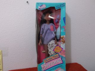 Vintage Hasbro Maxie Slumber Party Simone African American Doll.  Nib.  1988.  1