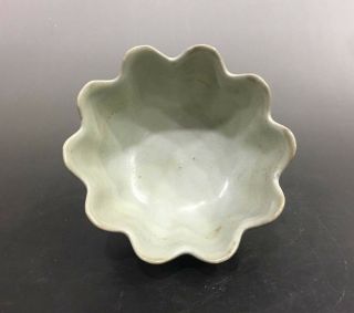 A fine Chinese Ru kiln porcelain laciness bowl 3