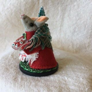 Miniature Christmas Ooak felt mouse vignette 2