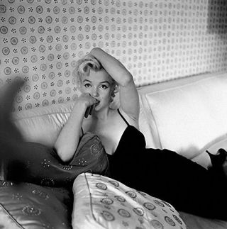 Marilyn Monroe Beauty On A Couch (1) Rare 4x6 Galleryquality Photo