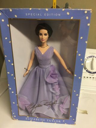 Elizabeth Taylor White Diamonds Edition 2000 Barbie Doll By Mattel