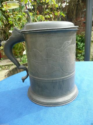 Fine Engraved Antique Large Pewter Lidded Flagon Tankard Mug