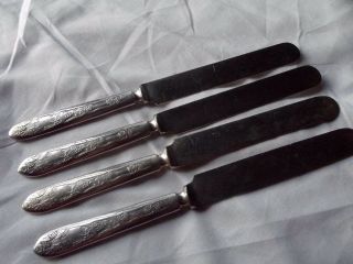 (4) Dinner Knives 9 - 1/4 ",  Silver Plate La Concorde Wm A Rogers A1 R 1910 Grapes