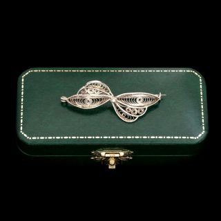 Antique Vintage Art Nouveau Sterling Silver English Filigree Bow Wing Pin Brooch