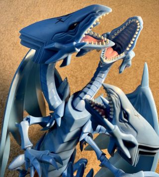 Yugioh 13 " Blue Eyes Ultimate Dragon.  1996 Kazuki Figure