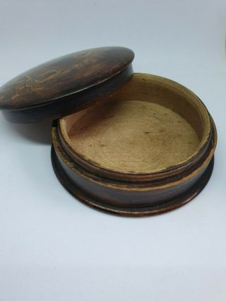 Vintage treen trinket box.  Round wooden hand painted lidded box. 3