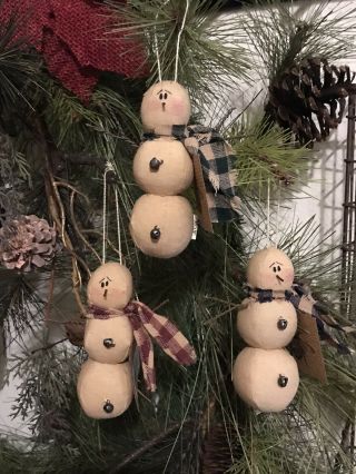Primitive Christmas Honey And Me Mini Snowman Ornament Set/3 Style Wire Arms