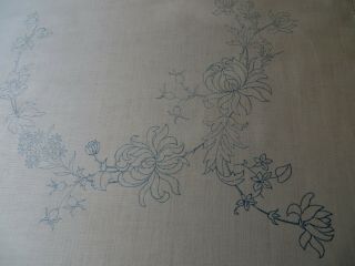 Pretty Large Vintage Linen Tablecloth 43 " Sq/110cm Floral To Hand Embroider
