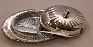 Yeoman Vintage Silver Plated Butter Dish With Glass Inlay & Butter Spreader