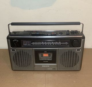Sanyo M - 9909 Rare Boombox Cassette Recorder Am/fm Radio Radio