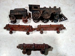 Antique Cast Iron Floor Train Dent,  Grey Iron Etc.  Loco And 3 Cars