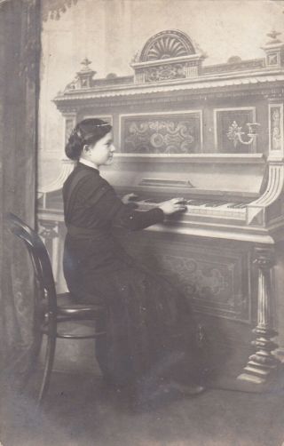 1911 Pretty Girl 15yo Playing Fake Piano Unusual Odd Weird Russian Antique Photo