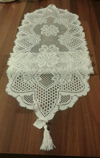 Vintage Style White Machine Lace Table Runner