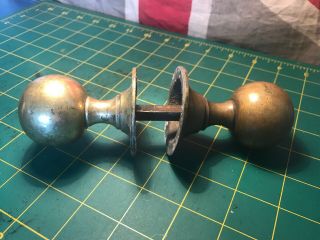 A Victorian Solid Ball Brass Door Handles Knobs Back Plates Spindle Bf