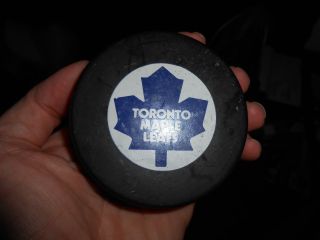 Rare Vintage 1980s Toronto Maple Leafs Viceroy – Inglasco Game Puck W Nhl Logo
