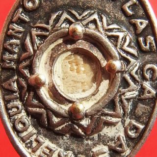Rare Blessed Virgin Mary Reliquary Old Spanish Pieze Of Veil Relic Medal