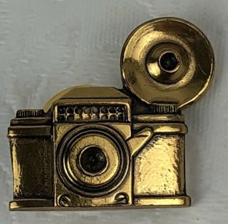 Vintage Camera With Flash Tie Tac Lapel Pin Gold Tone Great Detail