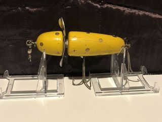 Vintage Pflueger Globe Lure,  4”,  Yellow With Gold Dots
