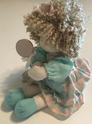 Vintage Musical Wind Up Doll Moving Head Blonde Hair Holding Lollipop 2