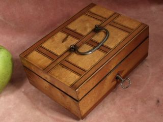 ANTIQUE c1840 WOOD parquetry lid SEWING BOX inlaid satin burl wood exotic pretty 2