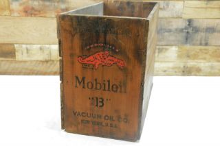 Rare Vintage 1920s Mobil Oil " B " Gargoyle Vacuum Oil Co.  Wood Crate Sign 2x5 Gal
