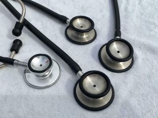 4 x STETHOSCOPES (3 BY WELCH ALLYN) FROM RECENT DOCTORS ESTATE 2