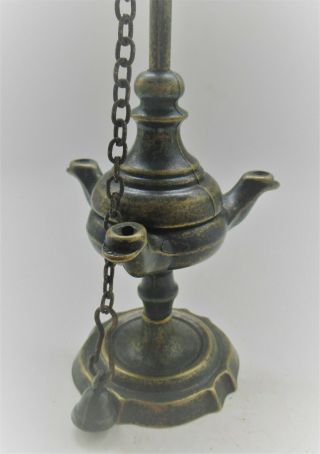 LARGE & IMPRESSIVE OLD NEAR EASTERN BRONZE TRI - PRONGED OIL LAMP WITH CHAIN 2