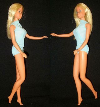 VINTAGE 1971 MATTEL Malibu Barbie Doll Japan TNT & Bent Knees Blonde Blue Eyes 3