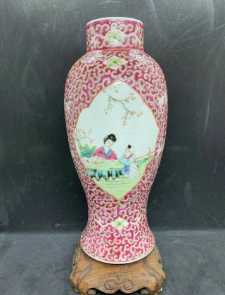 A Fine Antique Chinese Famille Rose Meiping Vase.