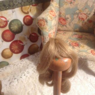 6 - 1//2 " Circumference Vintage Blonde Human Hair Doll Wig