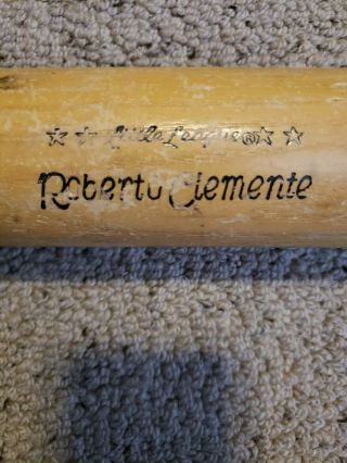 Louisville Slugger Ll Roberto Clemente Baseball Bat 30 " Rare Hard To Find