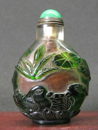 Chinese Mandarin Duck Fish Carved Peking Overlay Glass Snuff Bottle