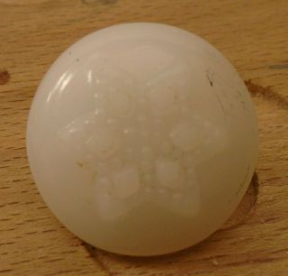 7/8 " Star Swirlback Milk Glass Antique Button 14:29