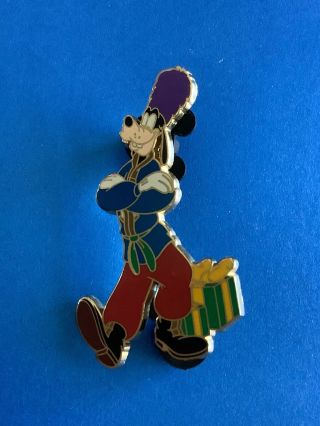 Disney Trading Pin Goofy Vintage 2004 Limited Edition 2000 Ultra Rare? Gift Must