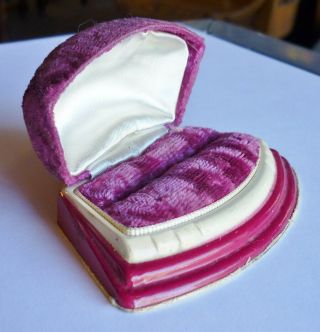 Antique Deco Maroon/purple Velvet Ring Presentation Box