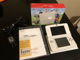 Nintendo 3ds Mario White Edition Gaming System W/ Charger - Rare - Cib