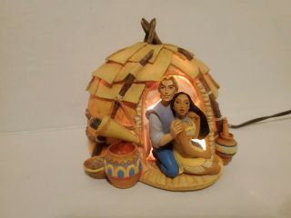 Disney Pocahontas Round House Enesco 15862 W Light Rare Hard To Find Collectible