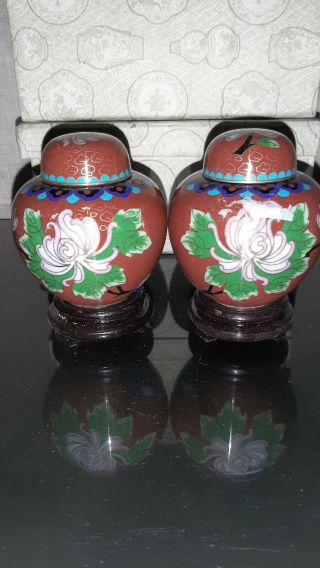 Set Of 2 Small Chinese Lidded Vases On Stands Appox 9.  5cm