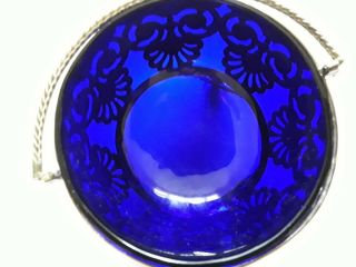 Vintage Silver Plated 3 Footed Bon Bon Dish with Cobalt Blue Glass Liner 3
