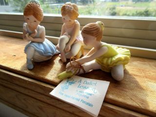 Full set of 3 Series VII Holly Hobbie Miniature Ballerina Figurines VTG with Tag 2