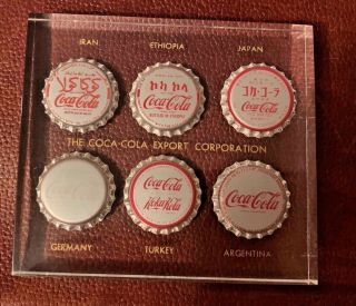 Rare 1960s Coke Coca - Cola Export Co 6 Foreign Bottle Caps In Lucite Authentic