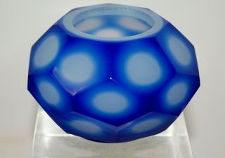 Chinese Peking Glass Cobalt Blue and White Cut Overlay Small Bowl. 3