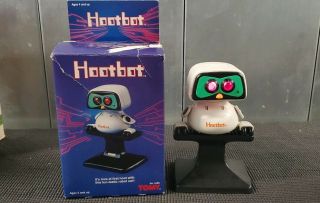 Rare Vintage 1985 Tomy Hootbot Toy Robot Owl With Stand Great