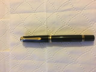 Pelikan Souveran M400 Black 14k Nib Rare And Complete Pen