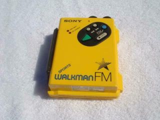 Vintage Retro Rare - - Sony Walkman Sports - - Wm - F5 - - Shape - -