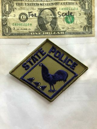 Rare Delaware State Police Patch Un - Sewn In Great Shape (triangle Rooster)