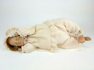 Vintage 1983 Lee Middleton First Moments Baby Girl Doll Sleeping Realistic Vinyl